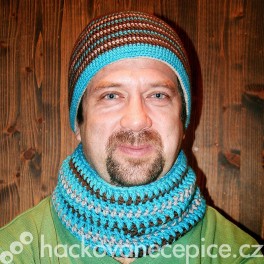 Háčkovaná čepice a nákrčník